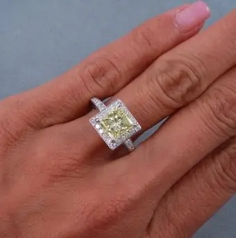 2.87 CTW PRINCESS CUT DIAMOND ENGAGEMENT RING FANCY YELLOW