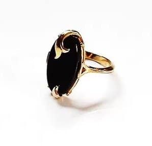 What Does An Onyx Ring Symbolize