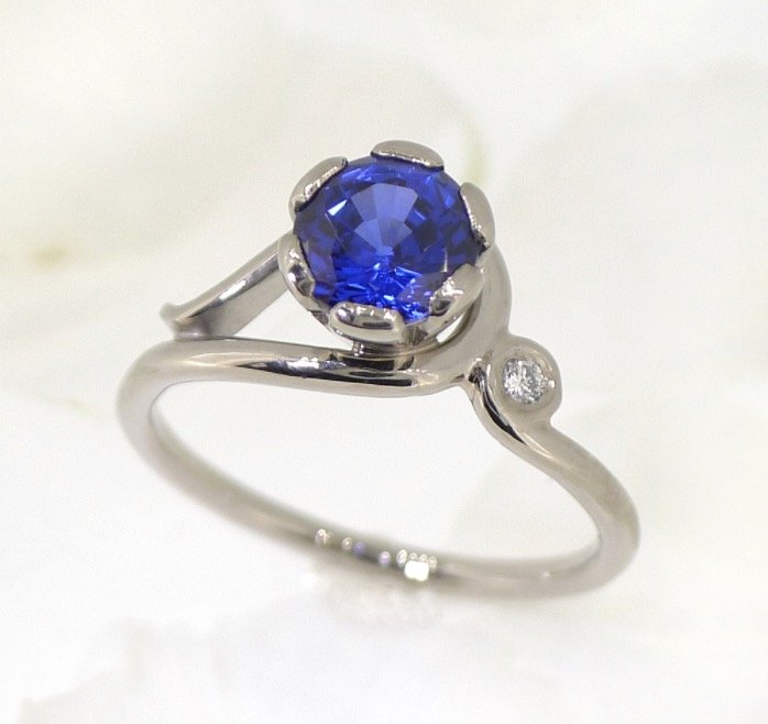 blue sapphire diamond art nouveau style ring