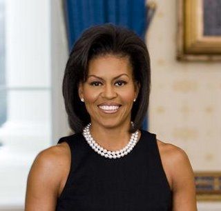 michelle obama wearing pearls