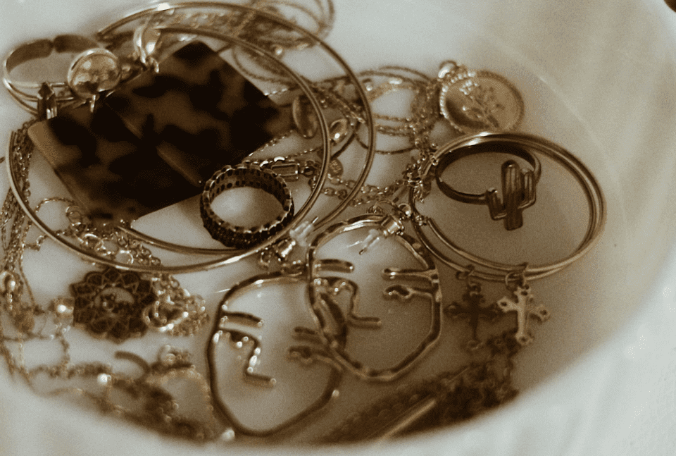 How to Tell if Your Gold Jewelry is Real or Fake