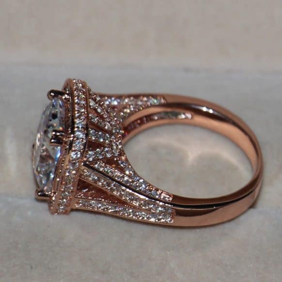 Pros and Cons of Rose Gold