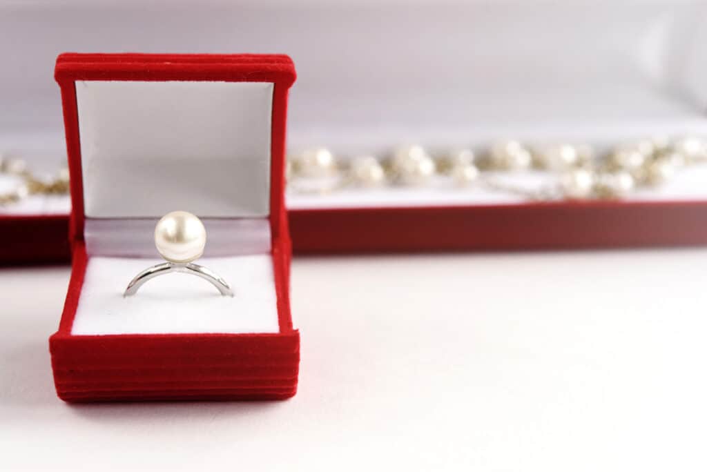 pearl ring