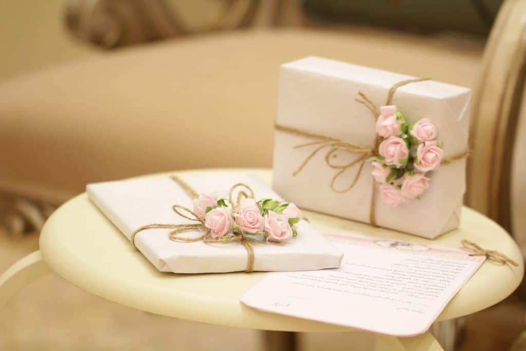 presents for wedding registries