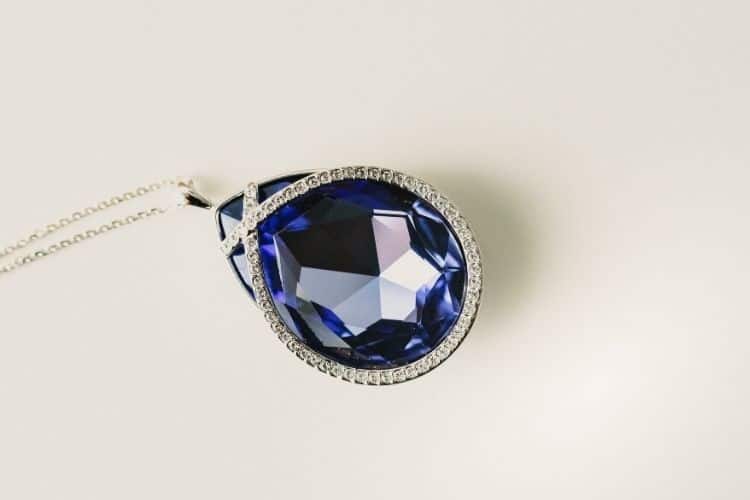 Best Blue Gemstones in Jewelry