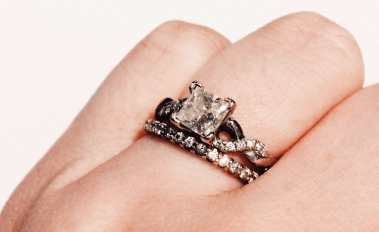 Cushion Cut vs Princess Cut: Which Is the Better Pick for You?