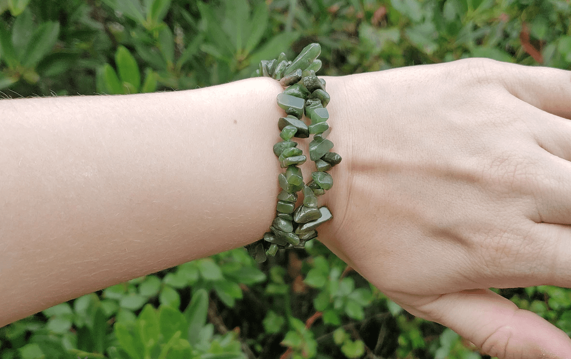 Green Nephrite Jade Natural Chip Bracelet