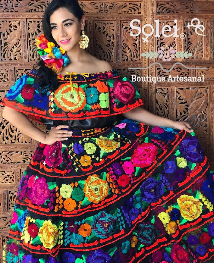 Traditional Mexican Chiapaneco Dress