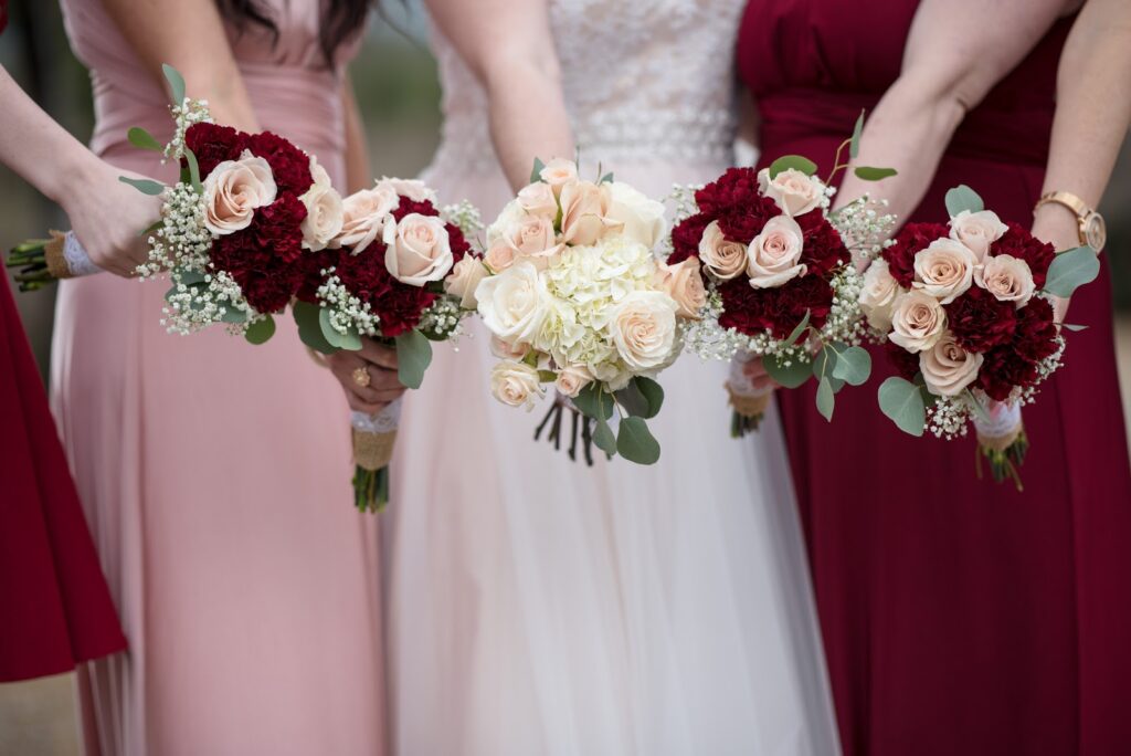 bouquets of flowers for bride and bridesmaids