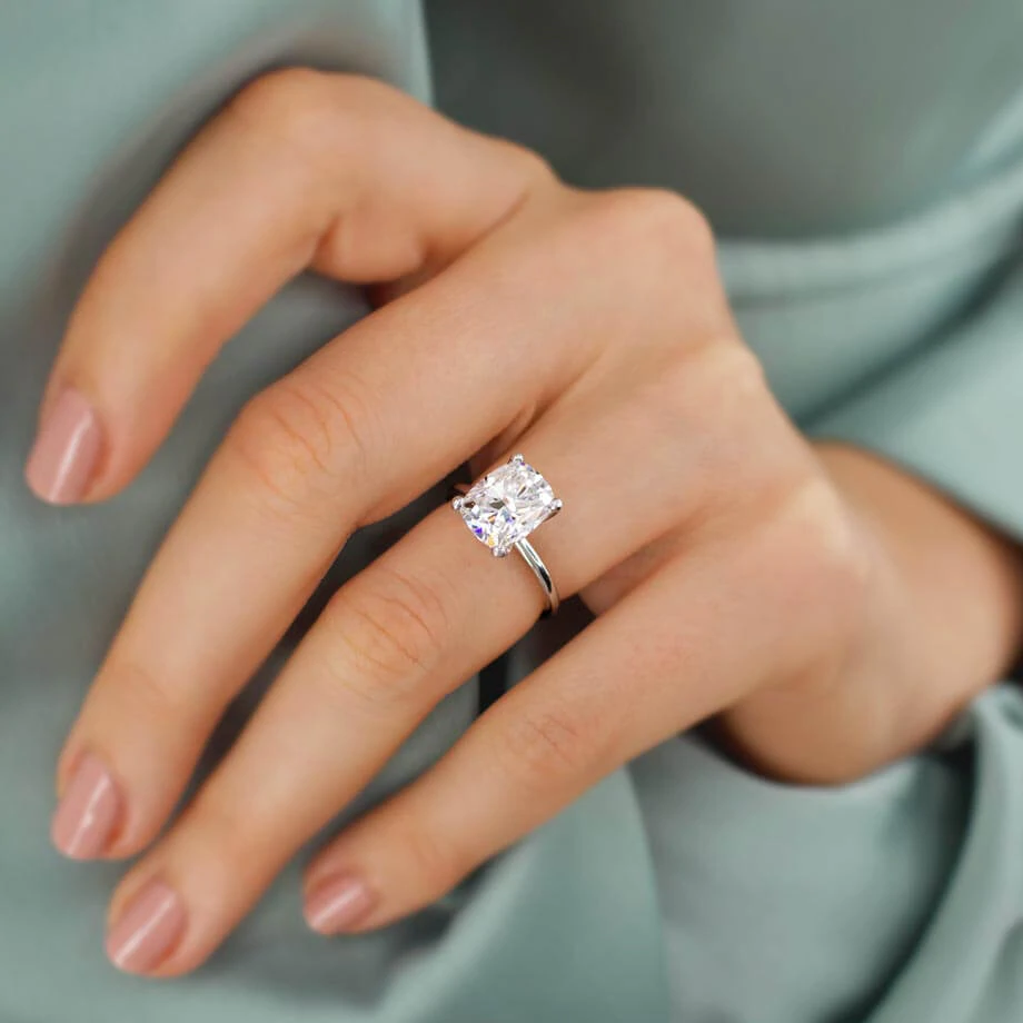 Moissanite